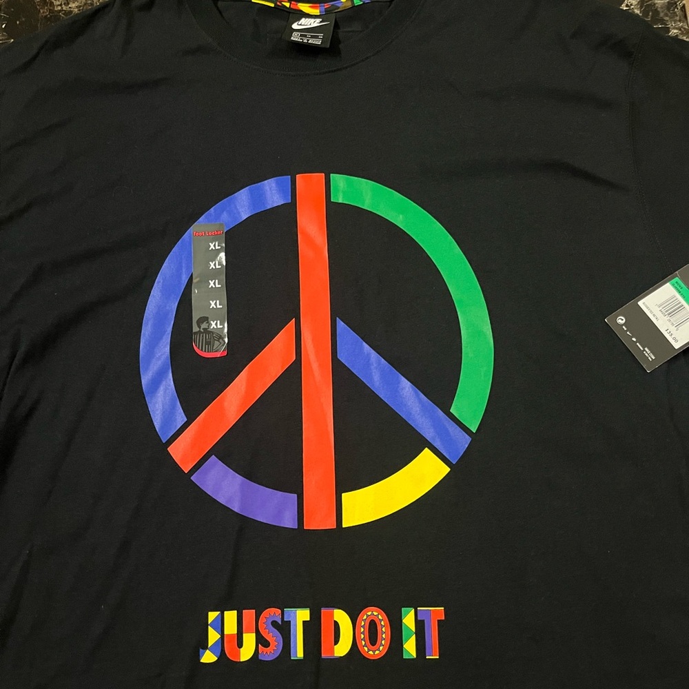 Nike Men's Black Multicolor Peace Graphic Tee